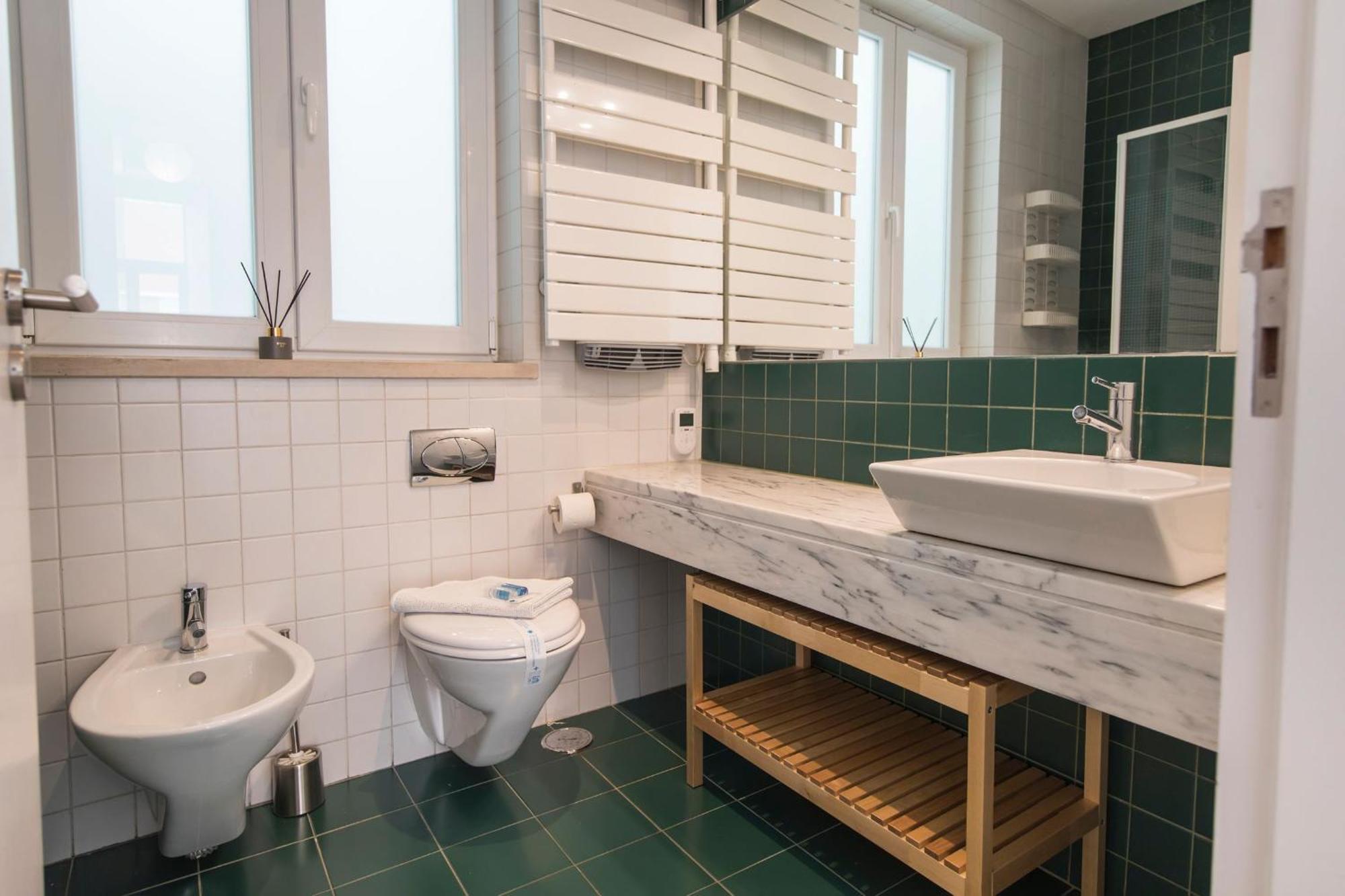 Sunny 3Bdr Apartment In Graca By Lovelystay Lizbona Zewnętrze zdjęcie