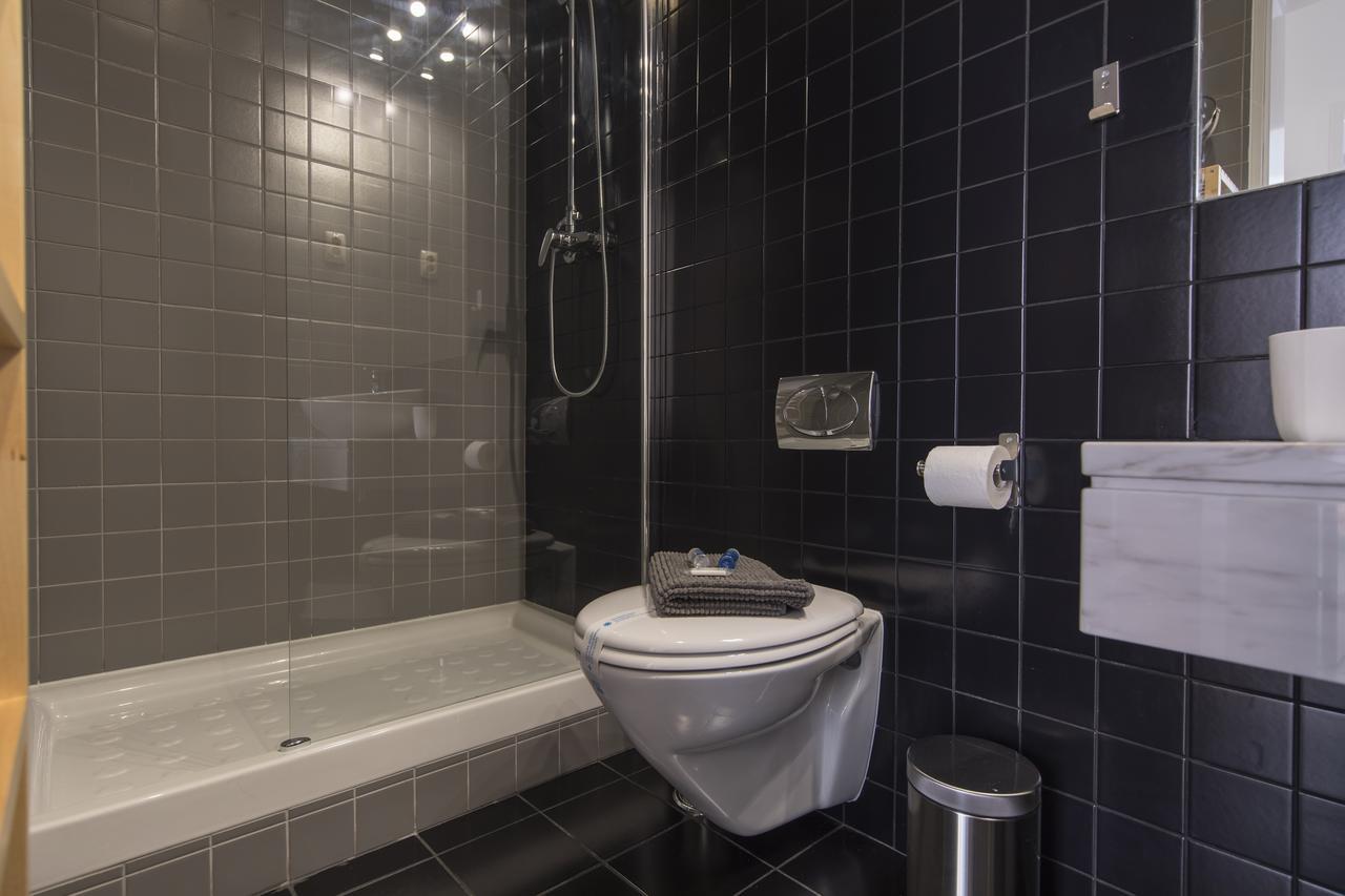 Sunny 3Bdr Apartment In Graca By Lovelystay Lizbona Zewnętrze zdjęcie